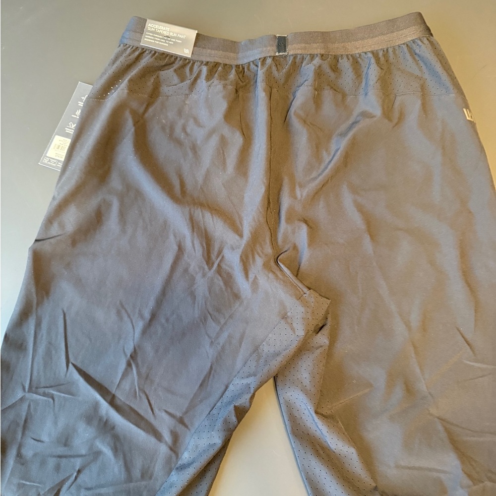 NWT VRST Accelerate Slim Tapered Run Pant - Picture 5 of 9